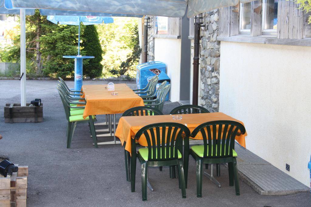 Sporti Gruesch Bagian luar foto