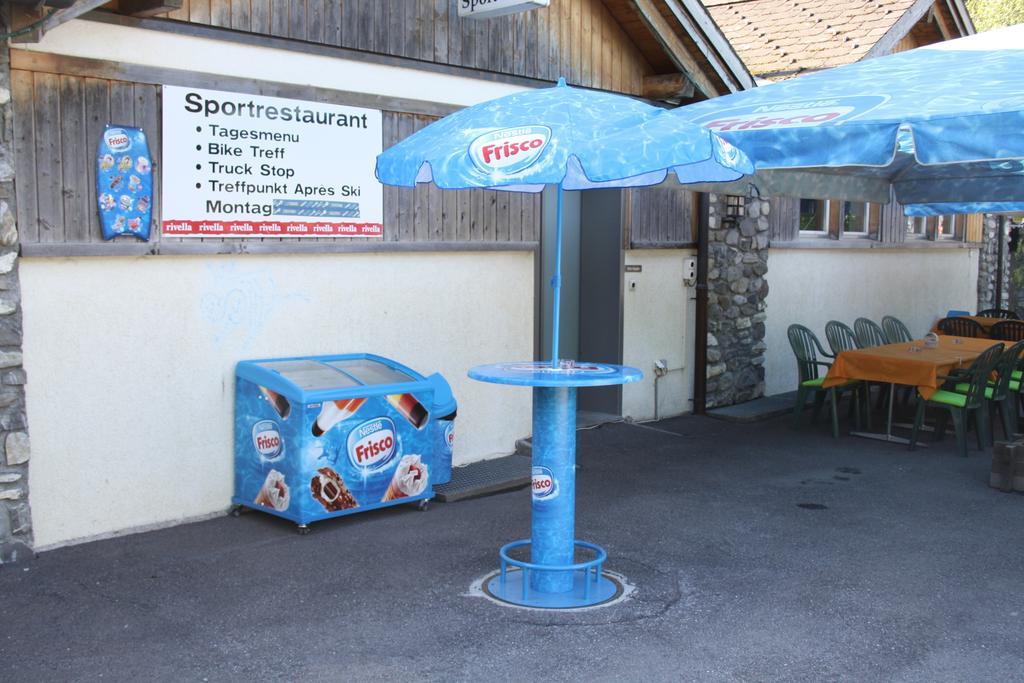 Sporti Gruesch Bagian luar foto